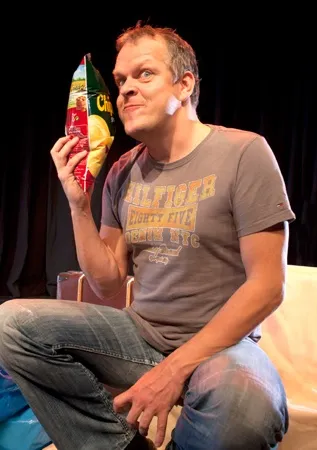 caveman_karsten-kaie_copy-joerg-reichhardt