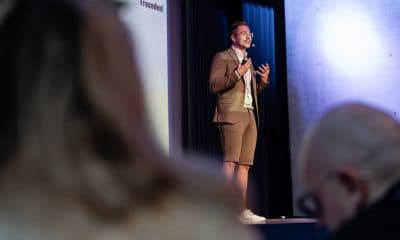 Manuel Spors auf der Bühne beim Excellence Weekend