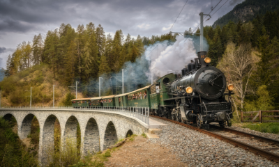 Dampfzug_auf_dem_Schmittnertobelviadukt.png