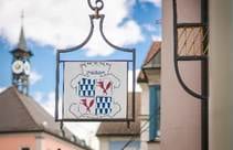 Das Treuchtlinger Stadtwappen weist auf eine traditionsreiche Geschichte hin © Dietmar Dengerhin