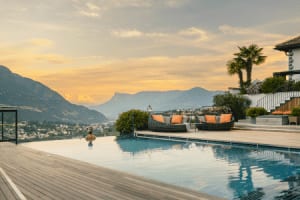 Beheizter Outdoor Infinity Pool Hotel Golserhof ©Hotel Golserhof
