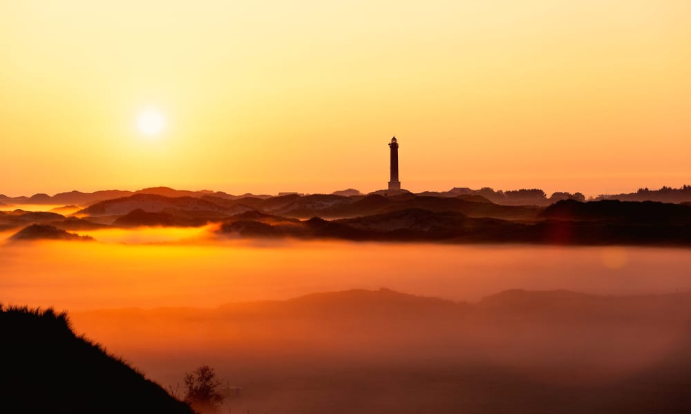 Sonnenaufgang_über_den_Dünen_von_ Norderney.png