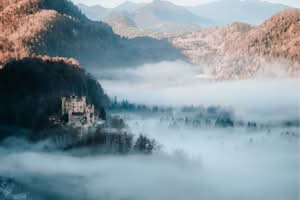 12150_F_ssen_Schloss_Hohenschwangau_53_10_F_ssen_Tourismus_und_Marketing_David_Terrey.png