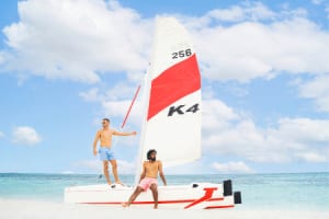Le_Meridien_Maldives_Resort_&_Spa_Patemar_boot.png