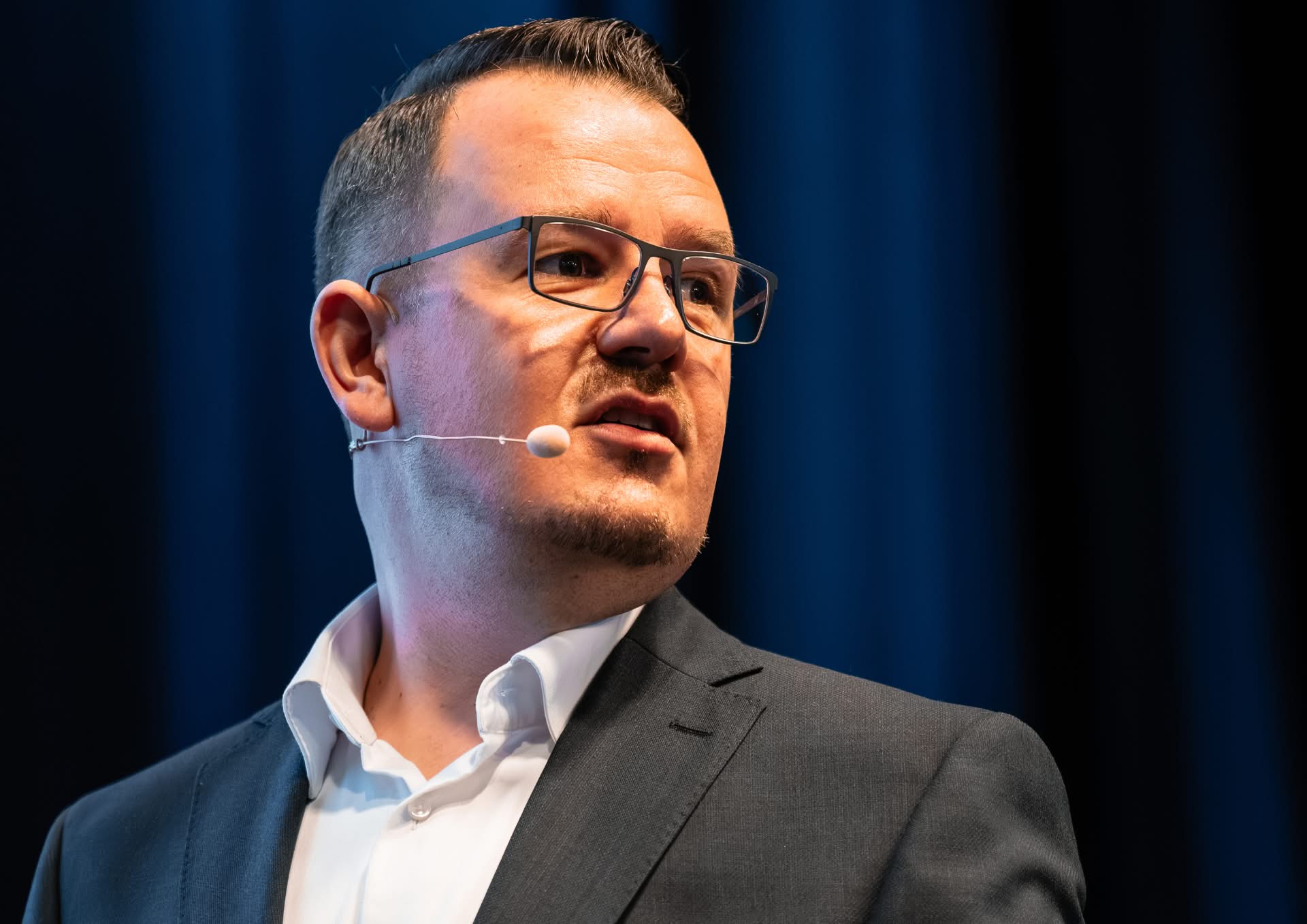 Andreas Diermeier bei einem Vortrag über Geldanlage und Anlegerverhalten